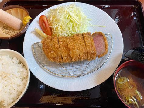 Osaka Tonkatsu Kawachi in Makati: Serving Lip .